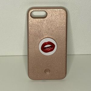 iPhone 7 Plus case that has lighting